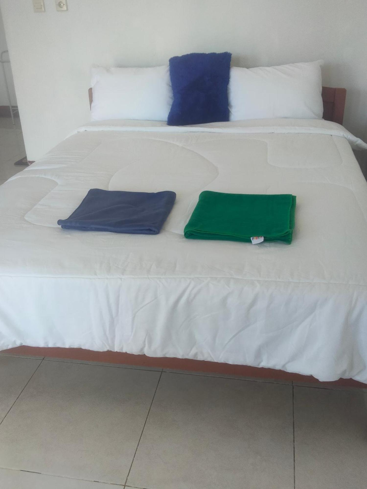 Lucky Guest House Kelimutu Luaran gambar